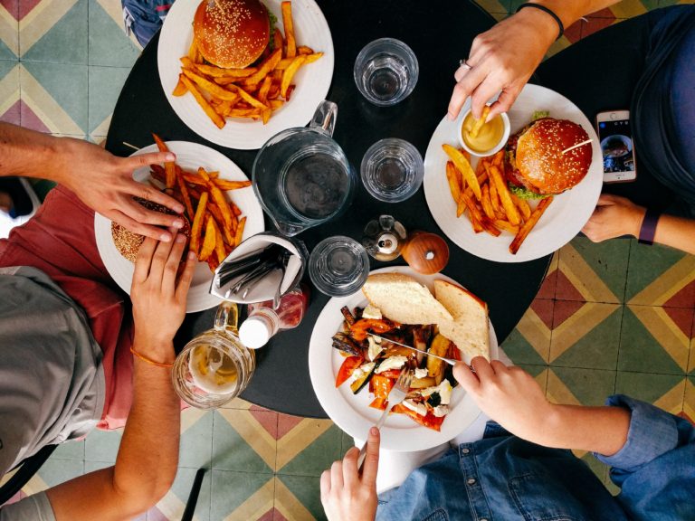 How to host a lunch club at work—and why you should